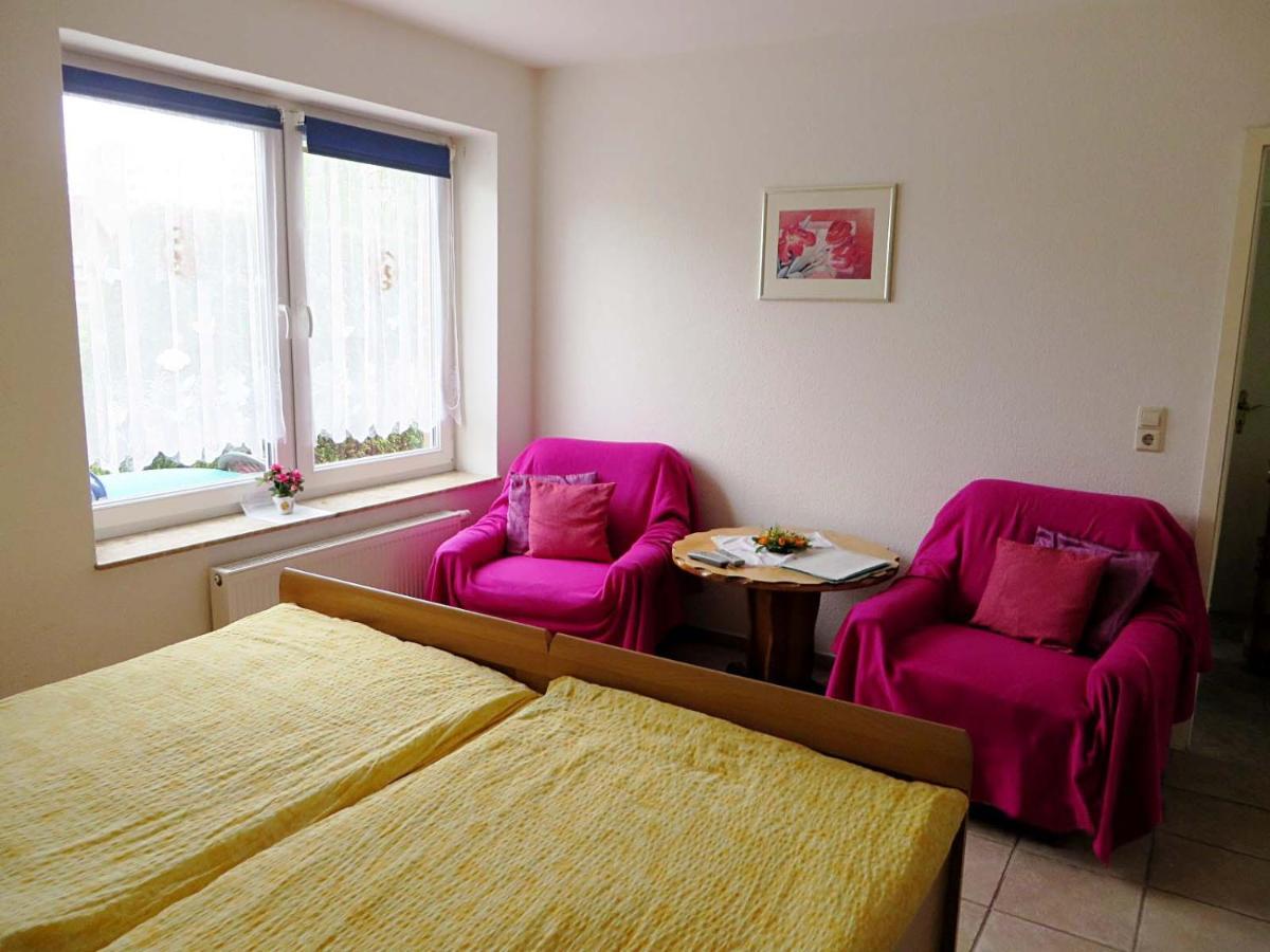 Ferienwohnungen "Marie" Mit Terrassen, Inclusive Park- Und Stellplaetze Am Haus, Mueritz-Strand Nur 700M, Altstadt 10Min, Ruhige Lage, Waren  Extérieur photo