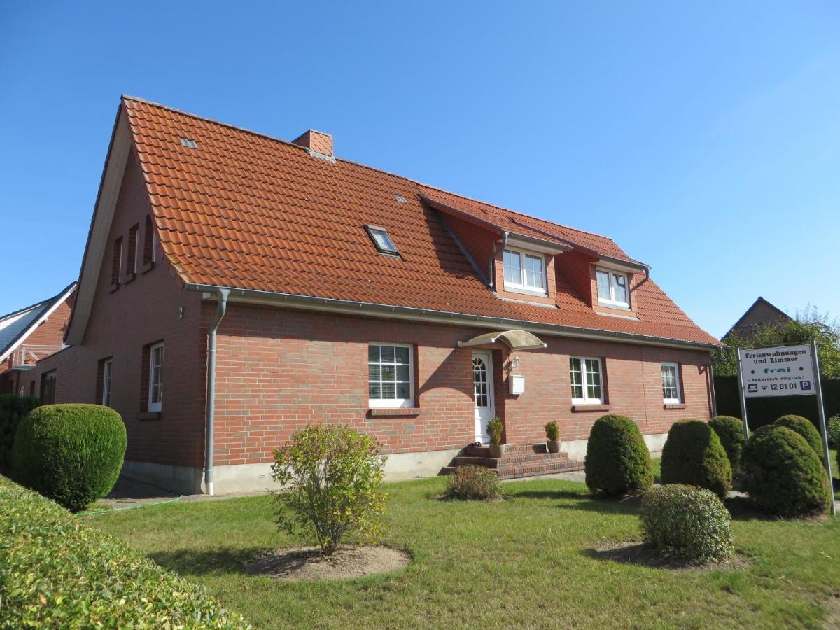 Ferienwohnungen "Marie" Mit Terrassen, Inclusive Park- Und Stellplaetze Am Haus, Mueritz-Strand Nur 700M, Altstadt 10Min, Ruhige Lage, Waren  Extérieur photo