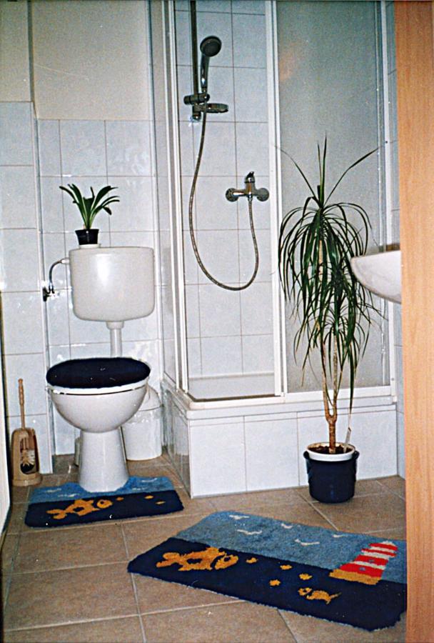 Ferienwohnungen "Marie" Mit Terrassen, Inclusive Park- Und Stellplaetze Am Haus, Mueritz-Strand Nur 700M, Altstadt 10Min, Ruhige Lage, Waren  Extérieur photo