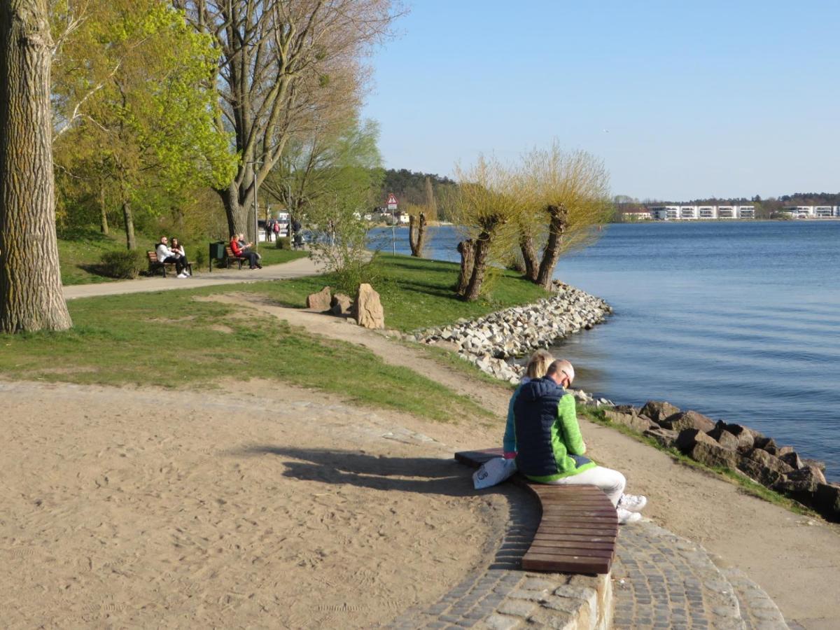 Ferienwohnungen "Marie" Mit Terrassen, Inclusive Park- Und Stellplaetze Am Haus, Mueritz-Strand Nur 700M, Altstadt 10Min, Ruhige Lage, Waren  Extérieur photo